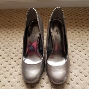Nine West pumps